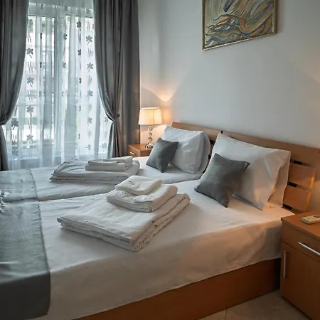 Nora サニービーチ